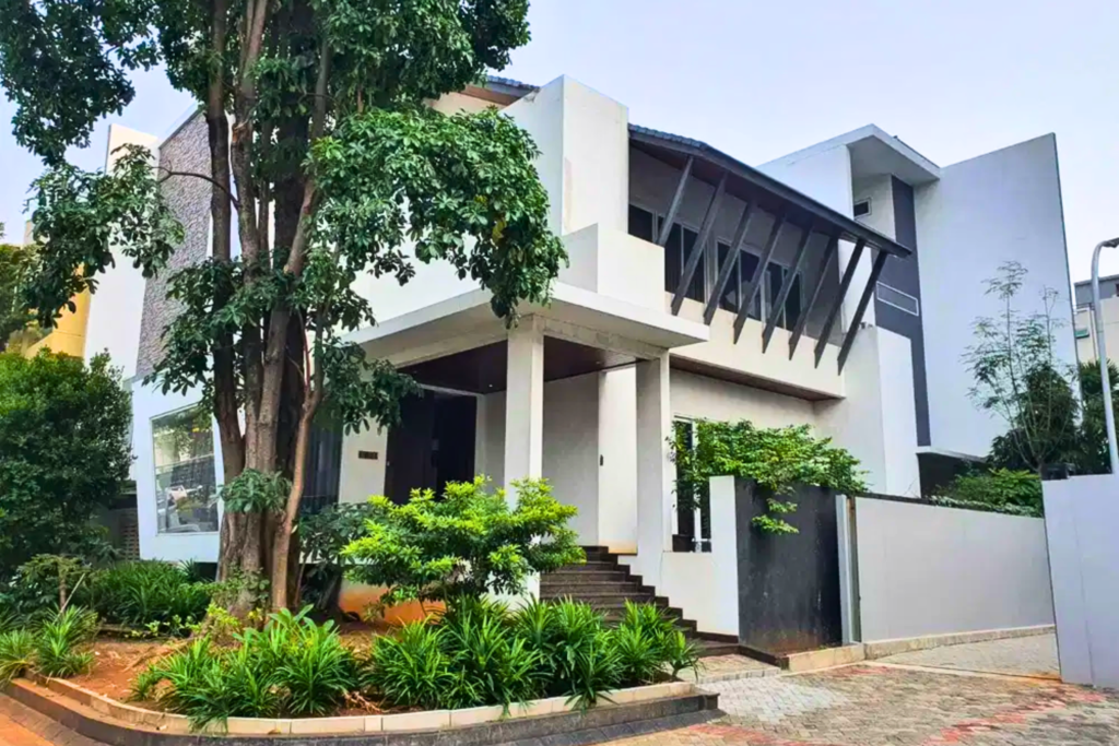 Project Lift Rumah - Rumah Tinggal Elang Laut PIK - Jakarta Utara